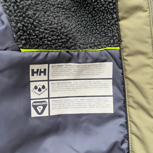 Men’s Large Helly Hansen insulated jacket - Picture 3 of 6